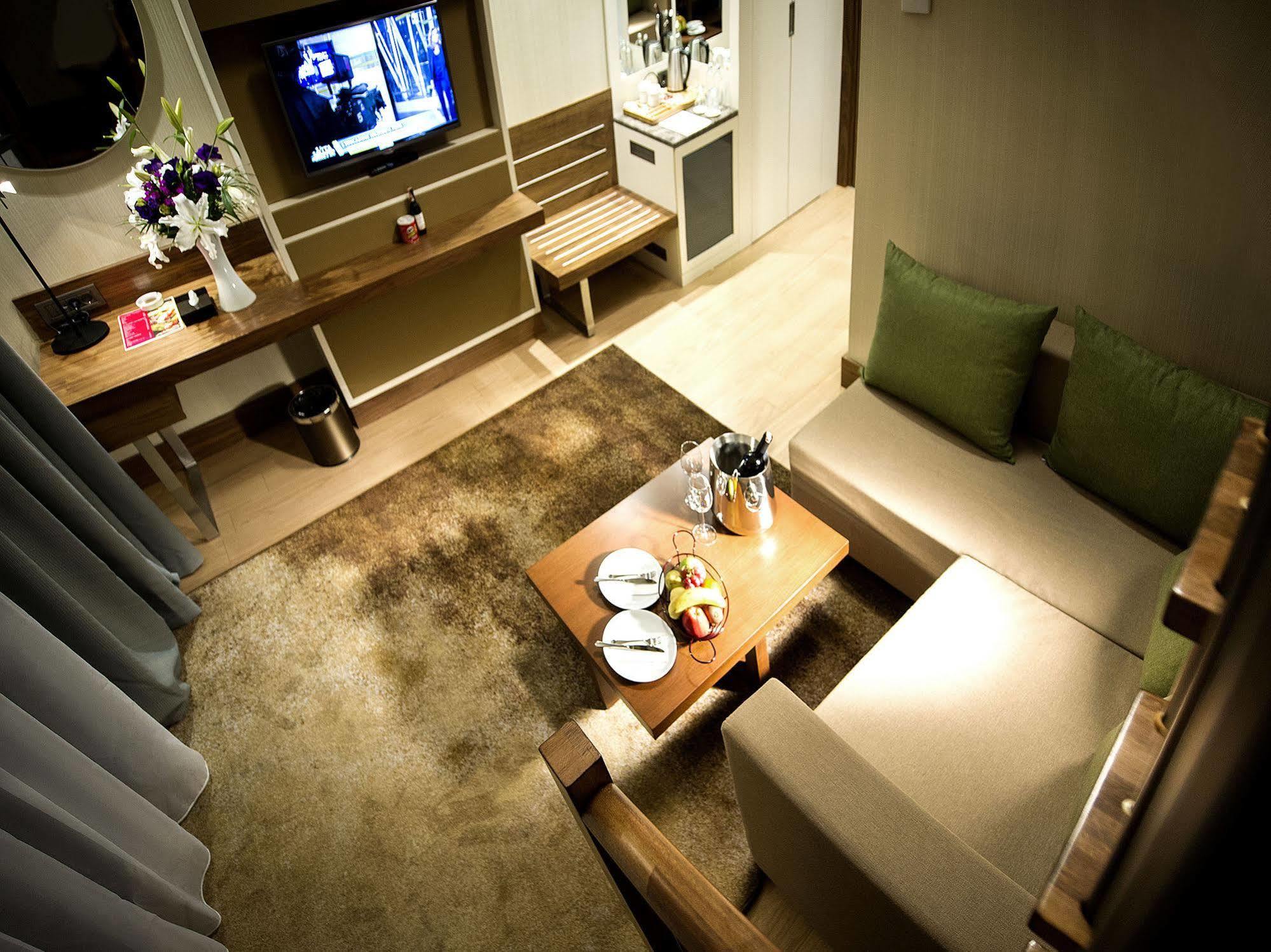 Ramada By Wyndham Istanbul Florya Hotel Ngoại thất bức ảnh